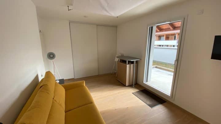 Magnifique Studio Avec Terrasse Et Garage Chens-sur-Leman Exterior photo